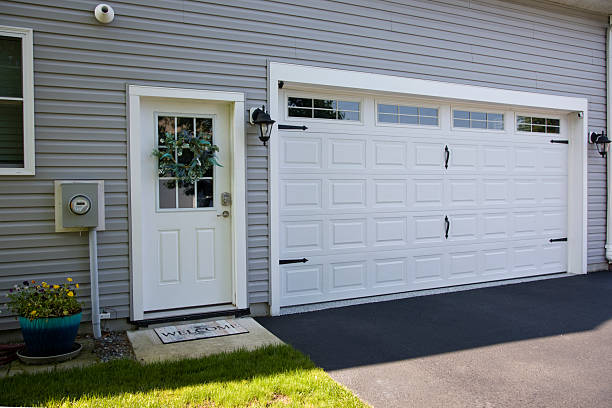 24/7 Emergency Garage Door Panel Replacement experts in Parker, SC